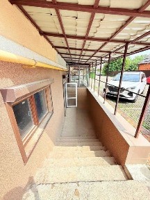 Продам нежитлове приміщення. Жк 7-я/ Сім'я. с.Щасливе. Офіс. Магазин.