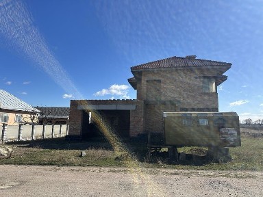 Пропонуємо до Продажу Капітальний Новий Будинок в с Білозір