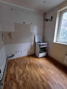 Продаж 3к біля с-т Класс. 624 мрн. 4/16. Є-відновлення