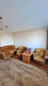 Продаж 4 кімнатної квартири