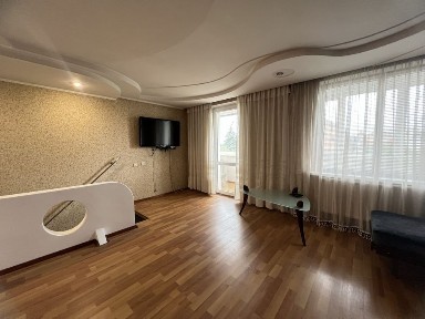 Центр, дім 130м2, ремонт, сауна