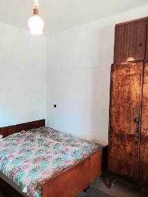 Продам 2-кімнатну квартиру по вул. Глісерна.