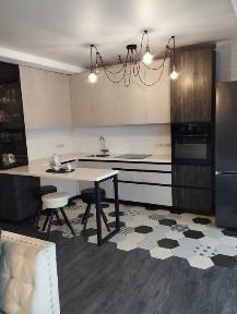 Дніпро, Амур-Нижньодніпровський, Замполита Беляєва 8а