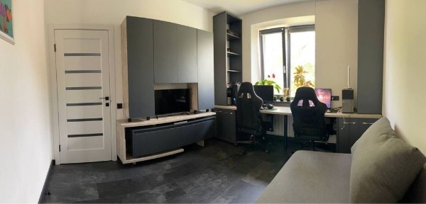 Продам 3 кімнатну квартиру Карачуни. Є- відновленя.