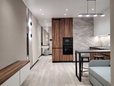 Квартира з дизайнерським ремонтом на Митниці