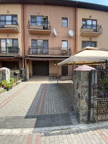 Продаж. Таунхауз 3 кімнатний+кухня студія