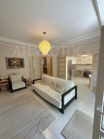 Продаж Таунхаус площа 196 м. Три рівні, гараж, земля, меблі