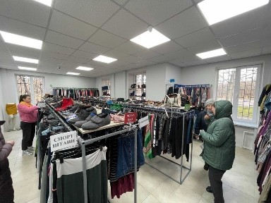 Космонавтів торгове приміщення 230 кв. м.