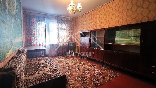 Продажа 3-комнатной квартиры 63.5 м², Нарвская ул., 11