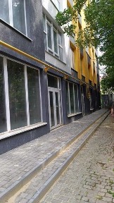 Продаж нового магазину 125,6м від власника фасад