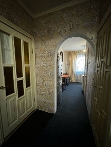 Центр міста! 2к квартира з ремонтом!