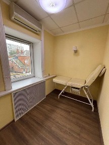 Здам кабінет в салоні краси на вул. Набережна р. Стрілки