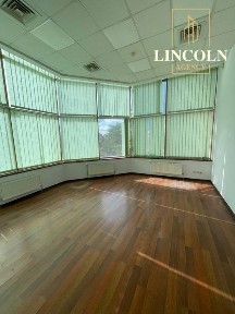 Київ, Печерський, вулиця Жилянська 59