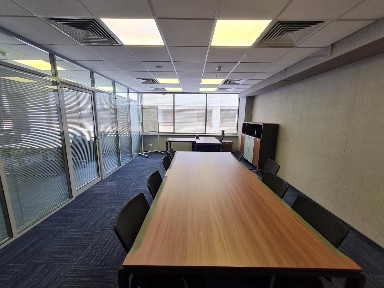 Киев, Богдана Хмельницкого ул., 17/52