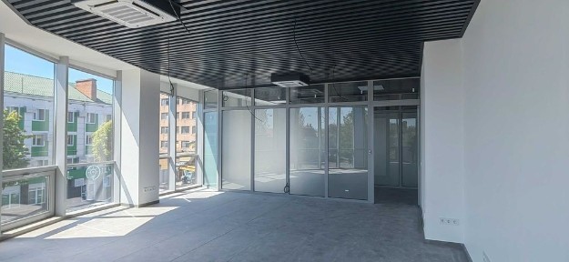 Оренда сучасного офісу, кабiнету 75 кв. м в центрі м. Черкаси