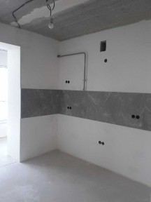 Продається 2 кімнатна квартира з частковим ремонтом в новому ЖК