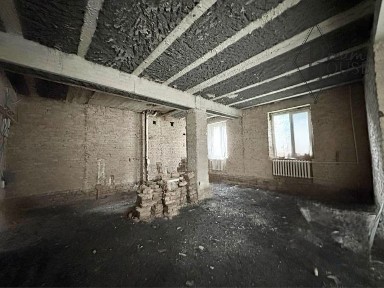 Продаж 2 кімнатної квартири в центрі міста під ремонт