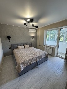 Київ, Деснянський, Теодора Драйзера 2А