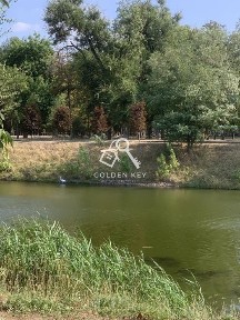 Продаж елітної новобудови з панорамним видом на річку та парк