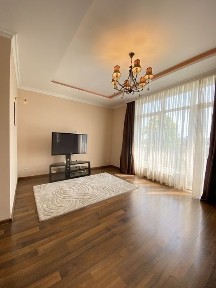 Продаж 4-к кв. в котеджі. Центр, вул. Козачука