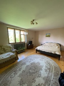 Будинок на вул. Жасмінній на дві сімʼї