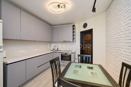 Продаж 2-кімнатної квартири з ремонтом Ревуцького Позняки