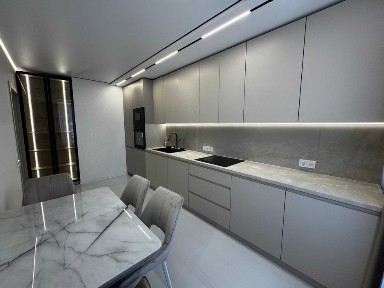 2кім. квартира в центрі міста в будинку бізнес-класу.