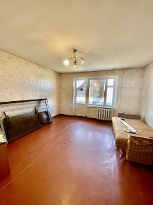 Продам 3-и кімнатну квартиру на м-ні Даманський