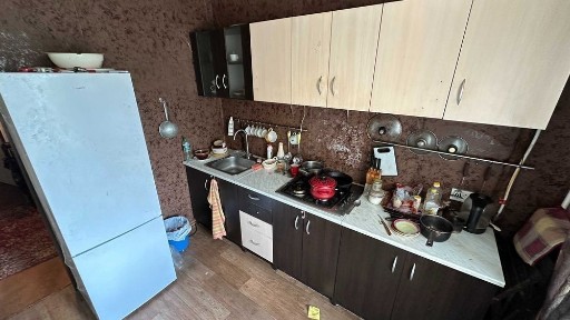 Продаж 3к. чешки на Подолі зуп. Б.Хмельницького 3 поверх 60м2