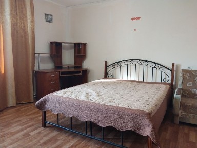 Сдам 2 кімнатну квартиру на Героїв Десантників