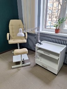 Оренда манікюрного місця Східний 3