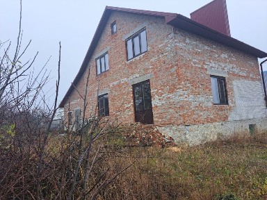 Продається не добудовании котедж. с. Смиківці, деталі за номером.