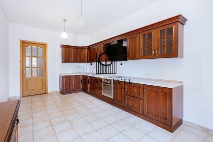 Оренда / Квартира / Тургенівська, Київ