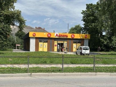 Продаю готовий орендний бізнес у центрі з діючими орендарями