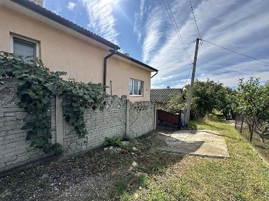 Продам садибний будинок, рн Роша