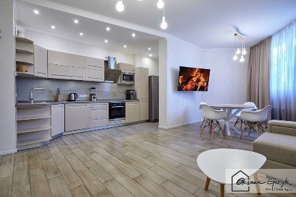 Продаж квартири 96 м2 ЖК Покровський Посад 11-й пов. Глибочицька 32-А