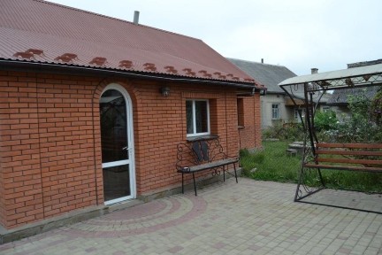 Оренда котеджу Гостинний двір