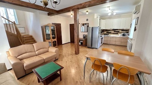 Без% Фото реал 3к розд 2пов дім, Конча-Заспа, база ФК Динамо, р. Козинк