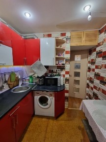 Фурманова, продаж гарної 2-х кімнатної квартири на 2му поверсі, цеглян