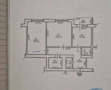 квартира на набережній