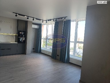 Простора однокімнатна квартира з сучасним євроремонтом