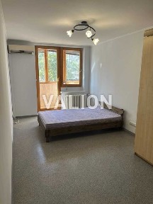 Без %. Продам 3-комн. квартиру, р-н Оболонь, ул. Приозёрная 2Б