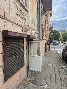 Продаж комерційного приміщ. цоколь-25 м2 /28 червня