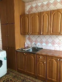 ЄВІДНОВЛЕННЯ Продаж трикімнатної на початку Харківській