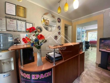 Продається комерційне приміщення по вул. Собоності