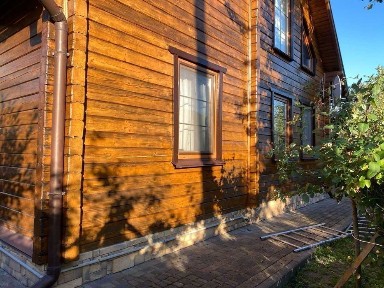 2-поверховий зруб в місті Остер