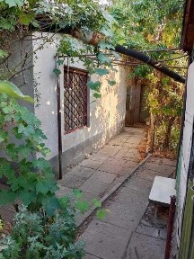 Продам будинок з земельною ділянкою поблизу моря без посередників