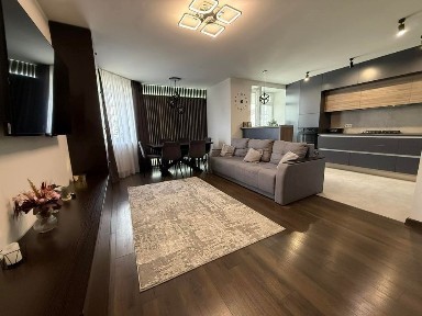 Оренда 2 кім+ кухня студія на Бамі