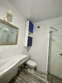 Сдам подобово 2 к. квартиру з окремим входом. можна з тваринками