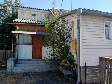 Продається цегляний будинок у м. Радомишль, вул. Микгород